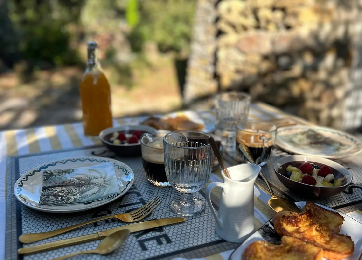Les Cabanons Sainte Victoire 호텔 0*, Saint-Marc-Jaumegarde