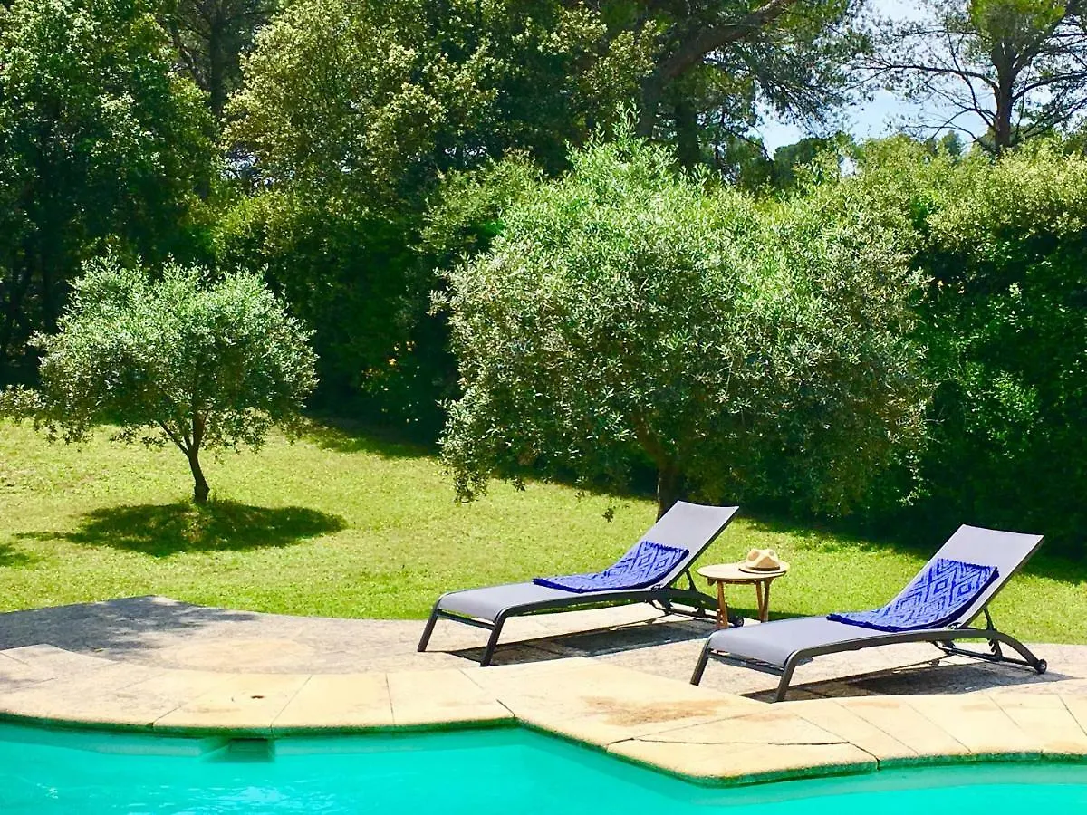 Les Cabanons Sainte Victoire 호텔